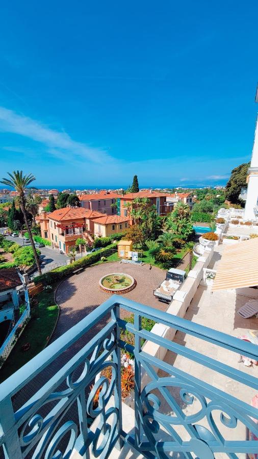 Blue Residence In Historical Belvedere Bordighera Buitenkant foto